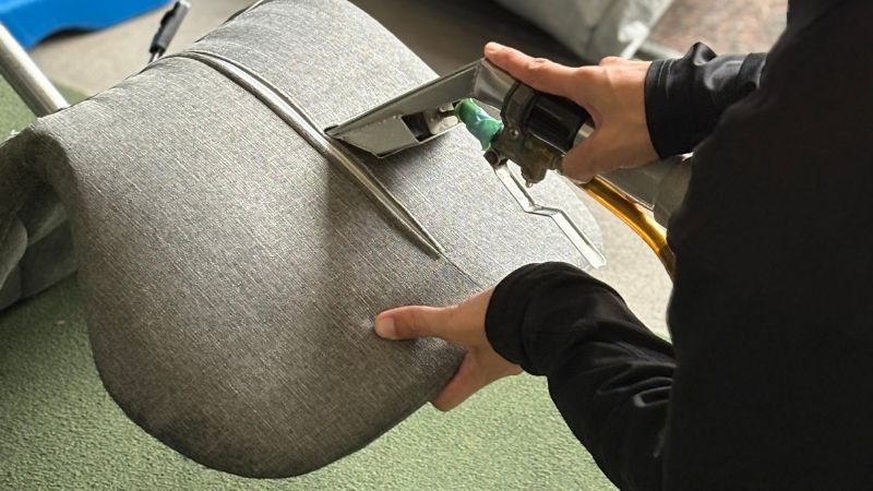 椅子クリーニング　施工前